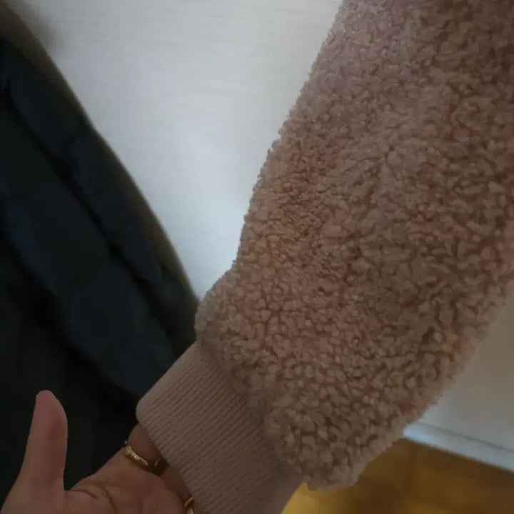 [BUNJANG] Guess Sherpa Jacket / 게스 뽀글이 자켓