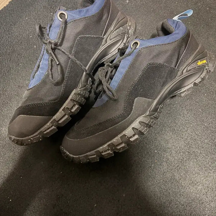 [BUNJANG] Gradus Balmoral Sneakers / 그라더스 발모랄 스니커즈 270