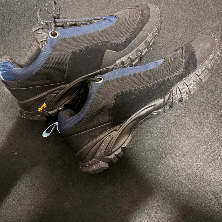 [BUNJANG] Gradus Balmoral Sneakers / 그라더스 발모랄 스니커즈 270