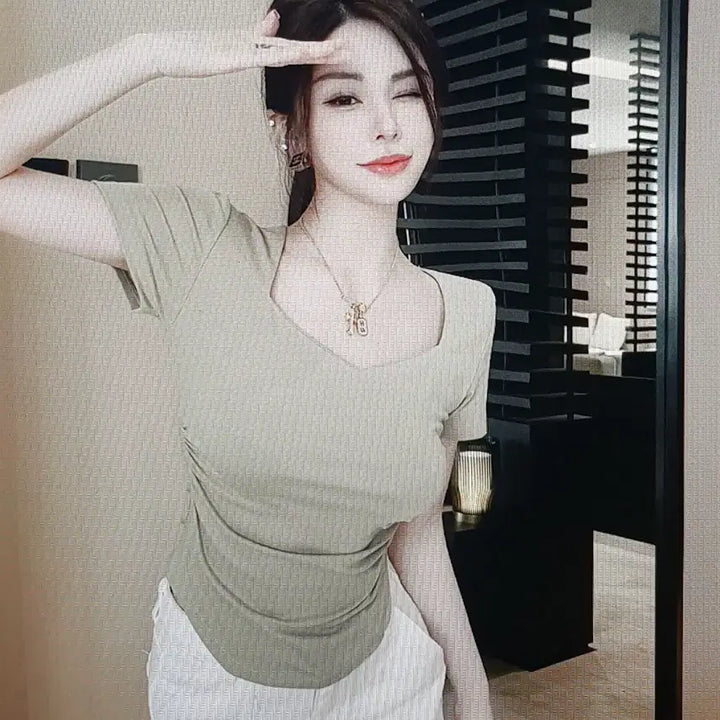 [BUNJANG] Square Neck Short Sleeve T-shirt / (해외배송) 스퀘어넥 반팔 티셔츠