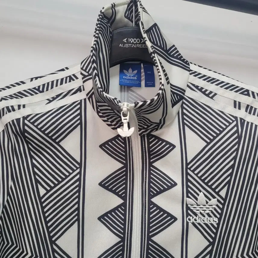 [BUNJANG] Adidas Black & White Pattern Track Top / 아디다스 블랙&화이트 패턴 트랙탑