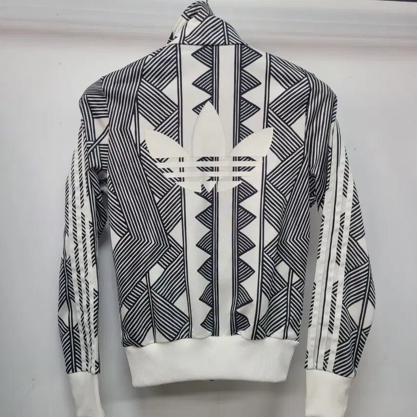 [BUNJANG] Adidas Black & White Pattern Track Top / 아디다스 블랙&화이트 패턴 트랙탑