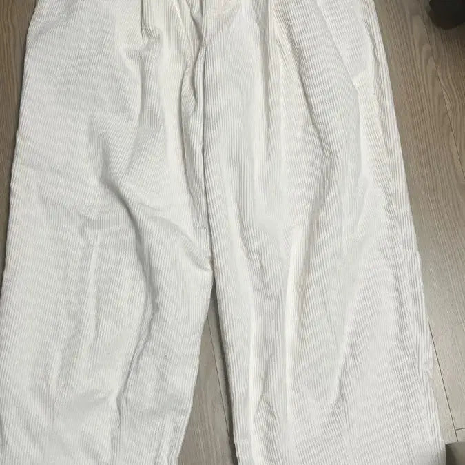 [BUNJANG] Code:Graphy Balloon Fit Corduroy Pants Cream M / 코드그라피 벌룬핏 코듀로이 팬츠 크림M