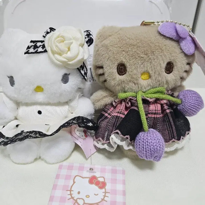 [BUNJANG] Hello Kitty Doll Keyring Set + Tray / 헬로키티 인형 키링 세트 + 키티 쟁반(트레이)