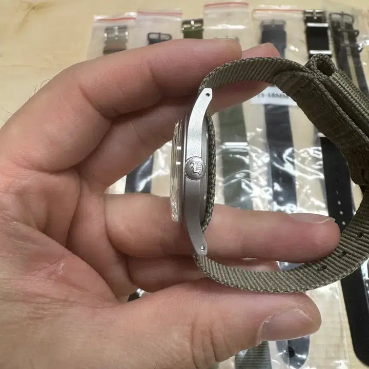 [BUNJANG] Hamilton 9415A Green Dial Watch / 해밀턴 9415A 그린 다이얼 + 나토 스트랩 다수