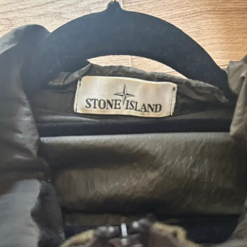 [BUNJANG] Stone Island Windbreaker Jacket / 스톤아일랜드 바람막이