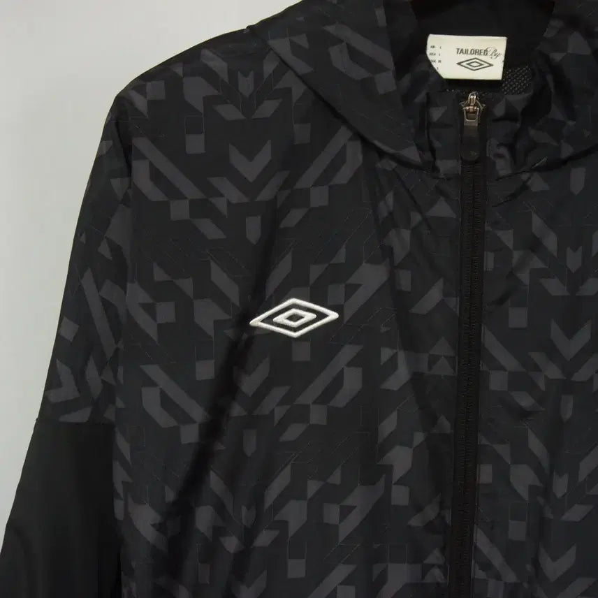 [BUNJANG] 엄브로 카모스타일 바람막이 후드점퍼 남성105 / 엄브로 카모스타일 바람막이 후드점퍼 남성105