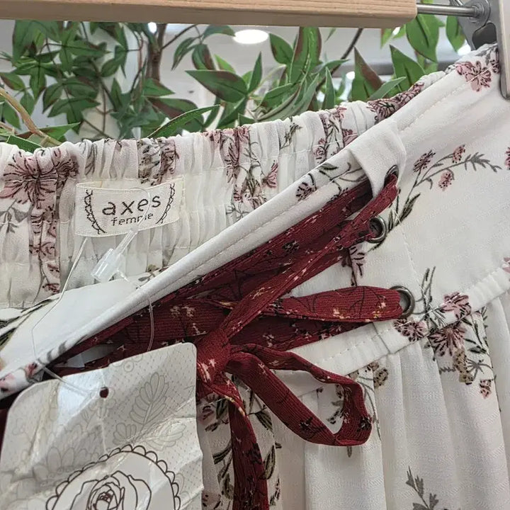 [BUNJANG] Axis Farm Flower Pattern Tiered Long Skirt / 엑시즈팜 플라워 패턴 캉캉 롱 스커트