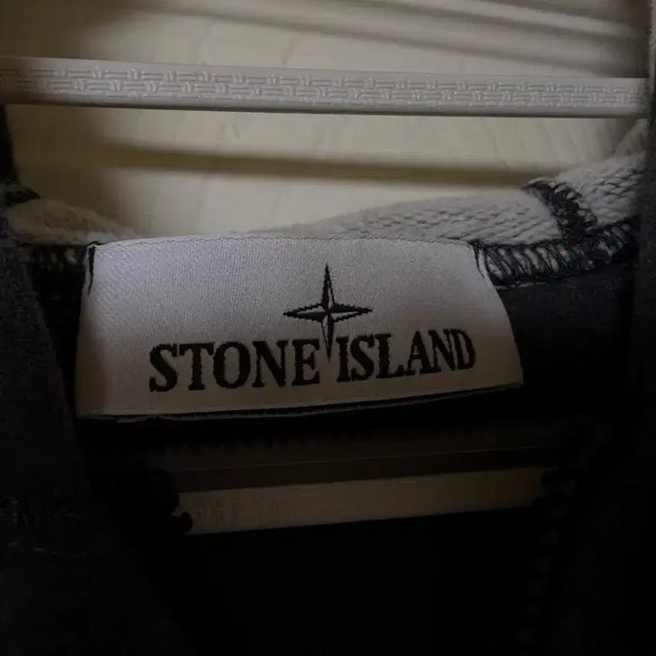 [BUNJANG] Stone Island Hooded Zip-Up / 스톤아일랜드 후드집업