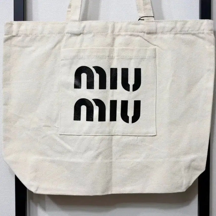 [BUNJANG] Miu Miu Canvas Tote Bag / 미우미우 에코백 캔버스백 대학생가방 노트북 가방