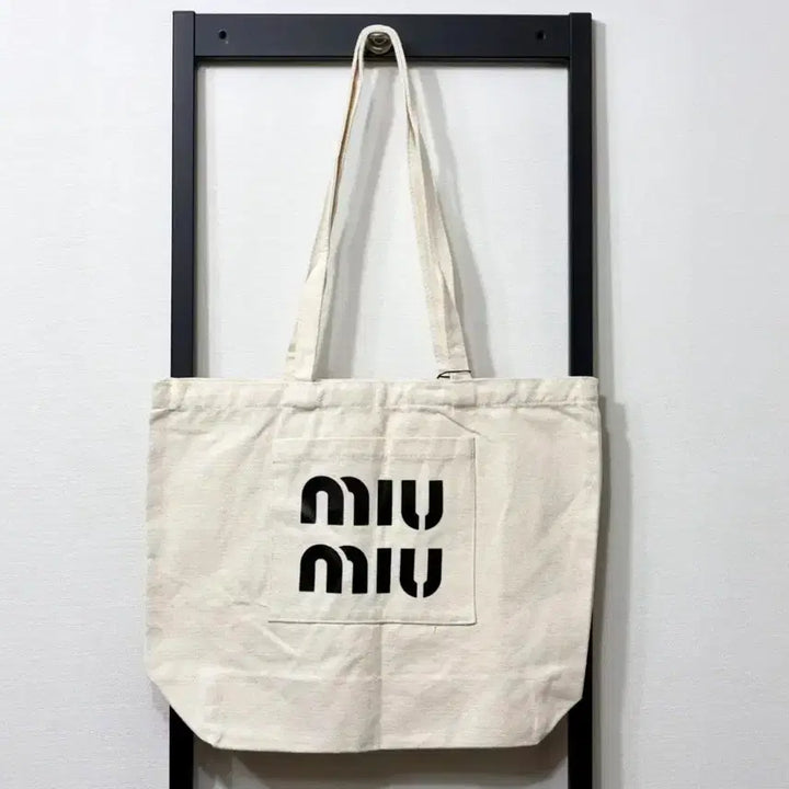 [BUNJANG] Miu Miu Canvas Tote Bag / 미우미우 에코백 캔버스백 대학생가방 노트북 가방