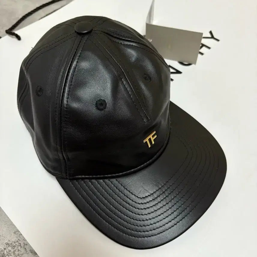 [BUNJANG] Tom Ford Leather Snapback Cap / 톰포드 스냅백 레더