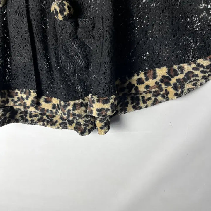 [BUNJANG] AIRLY Momo Leopard Punch Cape / [AIRLY momo] 갸루 레오파드 펀치 케이프