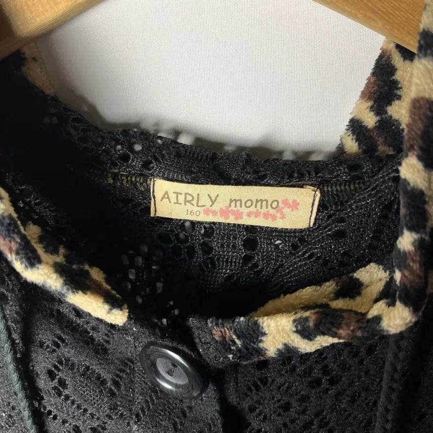 [BUNJANG] AIRLY Momo Leopard Punch Cape / [AIRLY momo] 갸루 레오파드 펀치 케이프