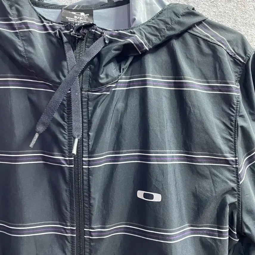 [BUNJANG] Oakley Glide Slide Hooded Jacket / 오클리 글라이드 슬라이드 후드자켓 B4221