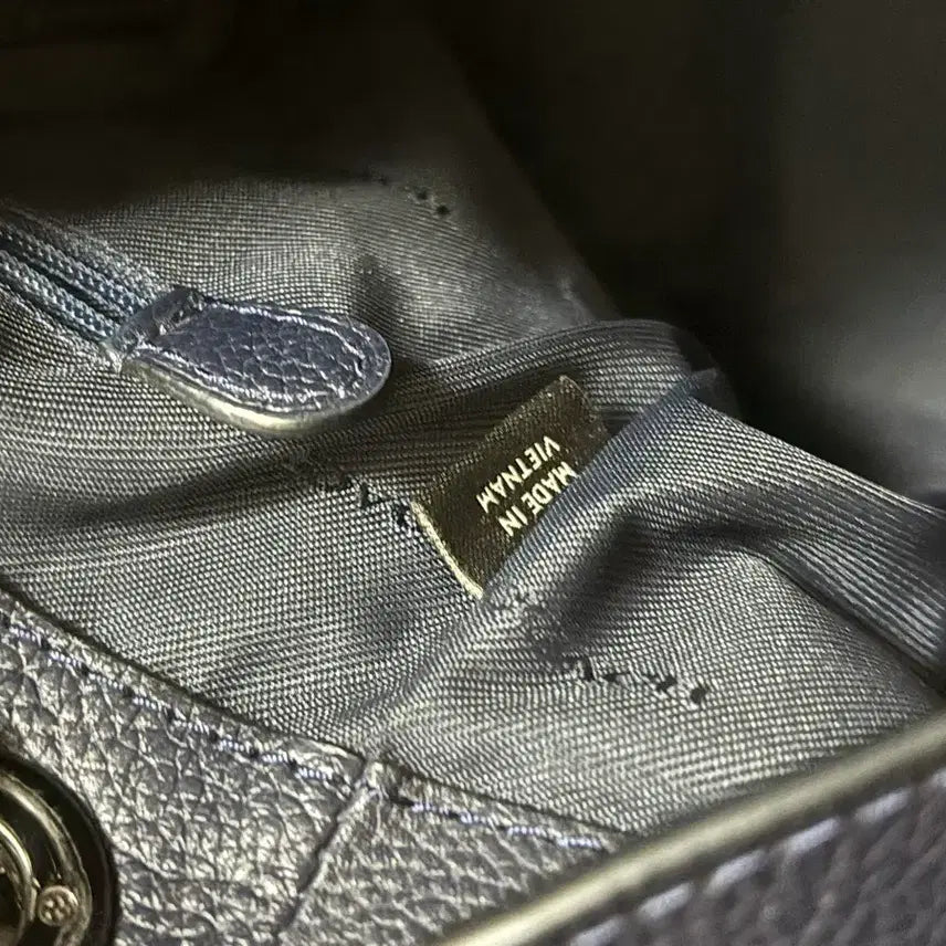 [BUNJANG] COACH Navy Leather Shoulder Bag / COACH 코치 네이비 체인 레더 숄더백