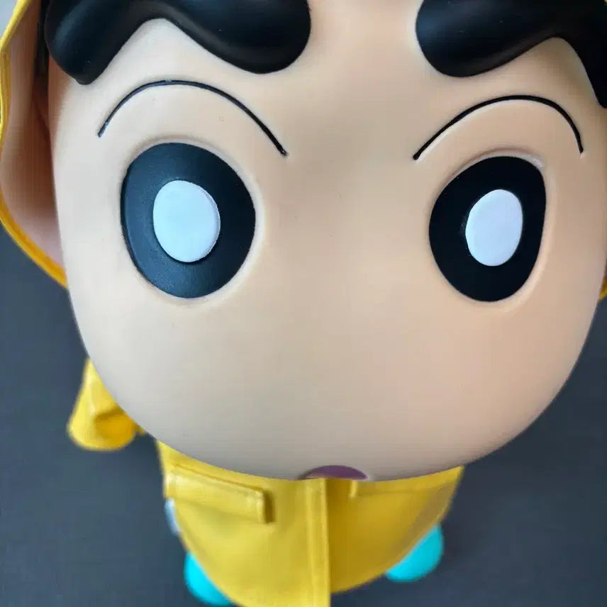 [BUNJANG] Crayon Shin-chan Big Raincoat Figure / (택포)짱구 빅 우비 피규어