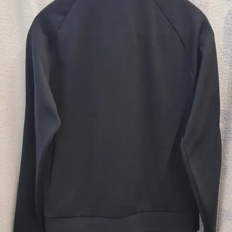 [BUNJANG] Discovery Black Track Jacket / 디스커버리 블랙 트랙 자켓