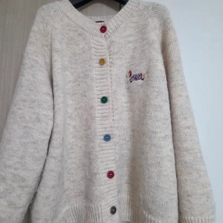 [BUNJANG] Ivory Dog Embroidery Cardigan / 아이보리 강아지 자수 가디건