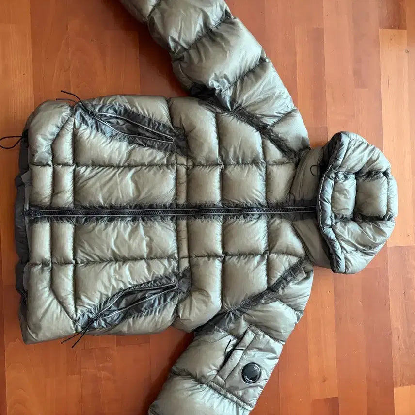 [BUNJANG] CP Company DD Shell Hooded Down Jacket Gray M / 25fw cp컴퍼니 dd쉘 후드 다운 자켓 펀가이 그레이 m