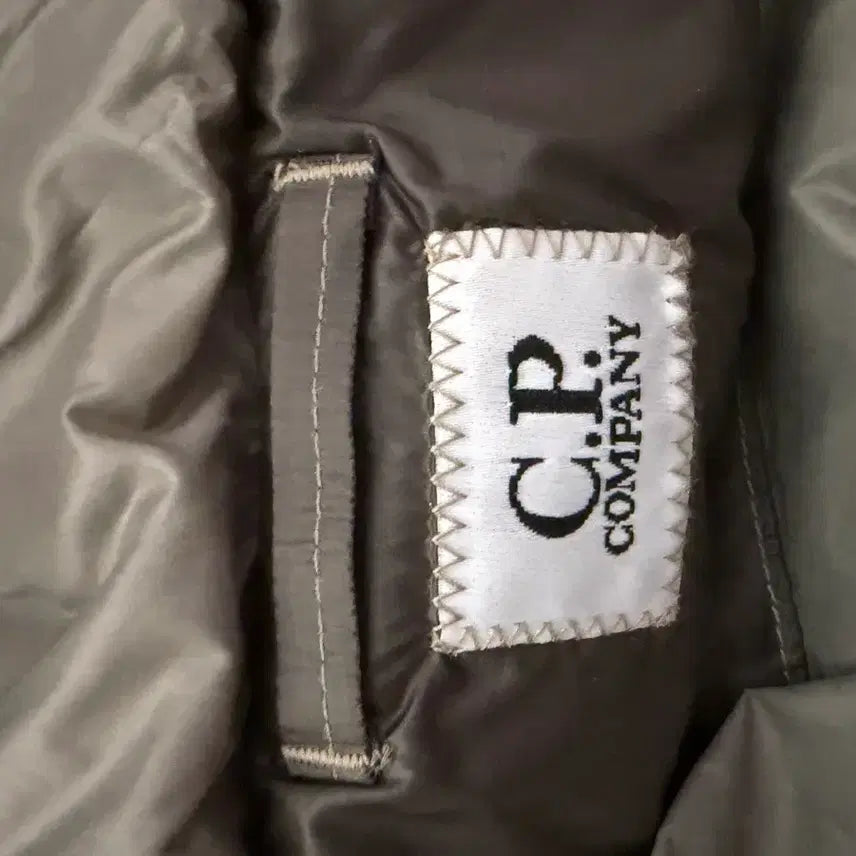 [BUNJANG] CP Company DD Shell Hooded Down Jacket Gray M / 25fw cp컴퍼니 dd쉘 후드 다운 자켓 펀가이 그레이 m