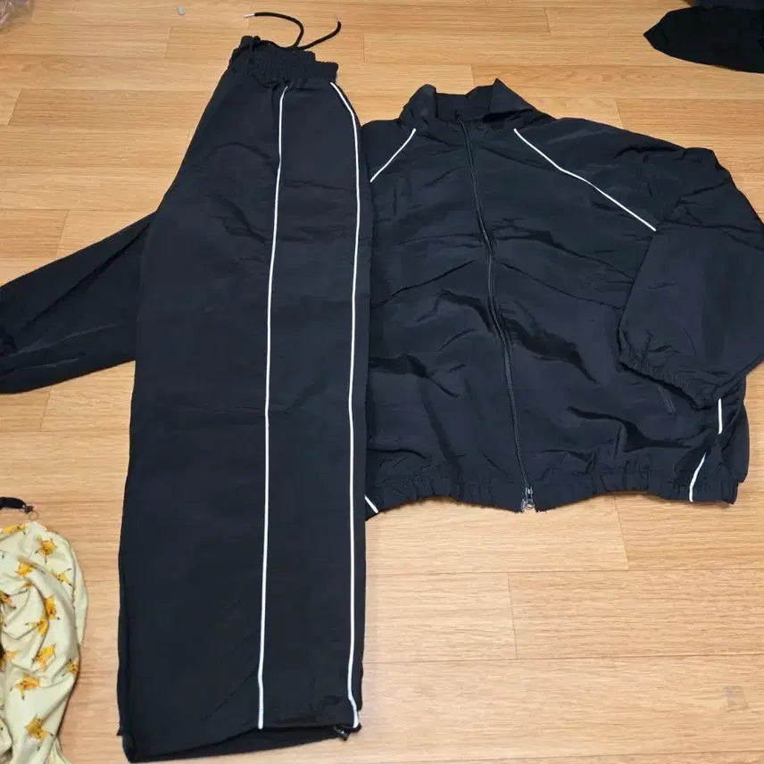 [BUNJANG] Unisex Windbreaker Set (2 Items) / 공용 바람막이 상하세트 2벌