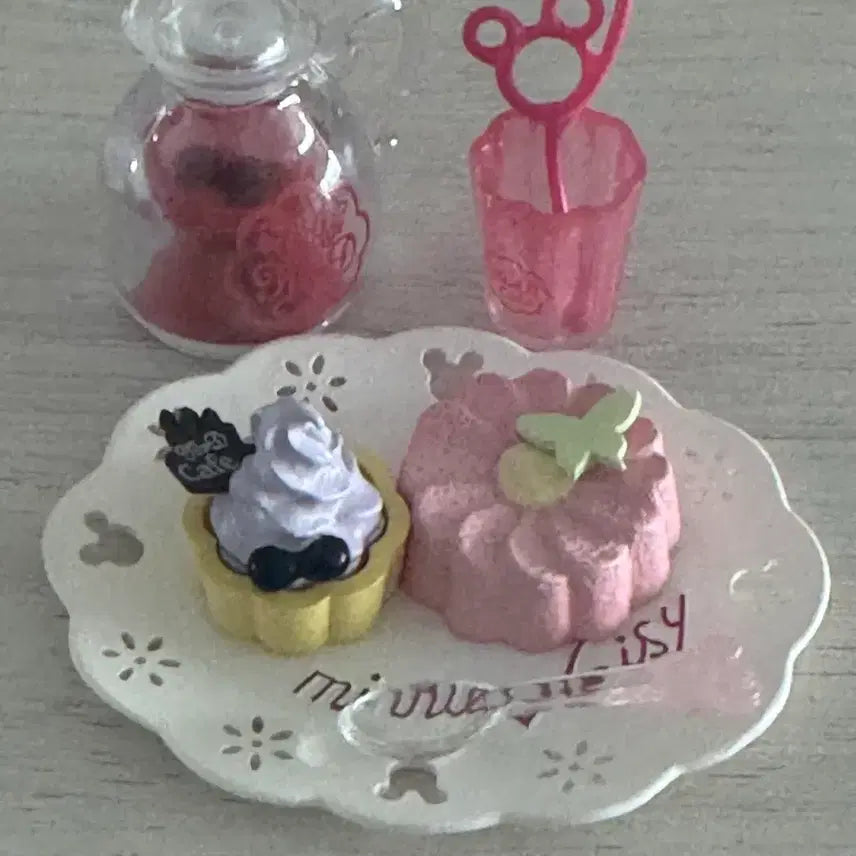 [BUNJANG] Disney Minnie Mouse Lovely Cake Miniature / 단종)미니어처 디즈니 단종식완 미니마우스 러블리케이크  프리티카페
