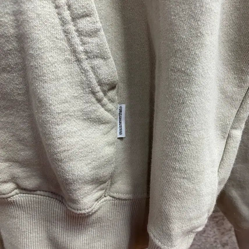 [BUNJANG] thisisneverthat T-Logo Basic Hoodie B4224 / 디스이즈네버댓 T-로고 베이직 후드티 B4224