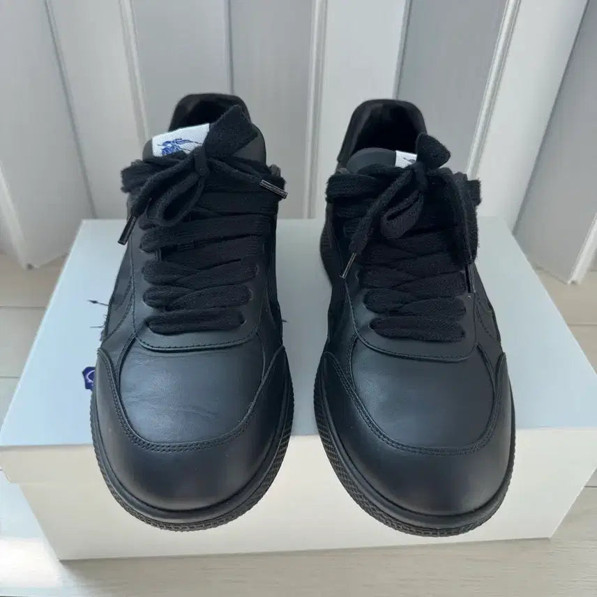 [BUNJANG] Burberry Leather Check Terrace Sneakers / 버버리 레더 체크 테라스 스니커즈 블랙 (42.5)