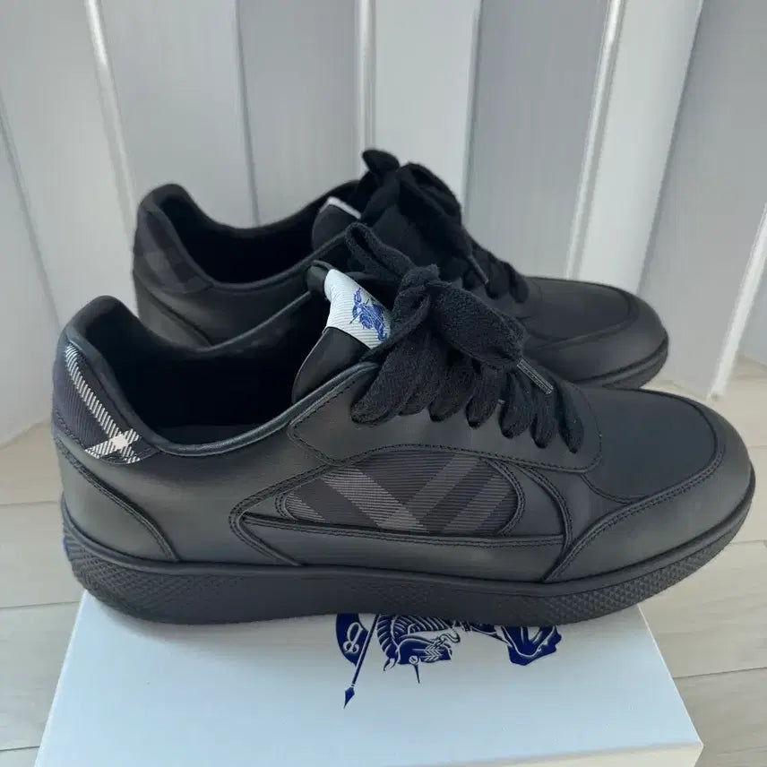 [BUNJANG] Burberry Leather Check Terrace Sneakers / 버버리 레더 체크 테라스 스니커즈 블랙 (42.5)