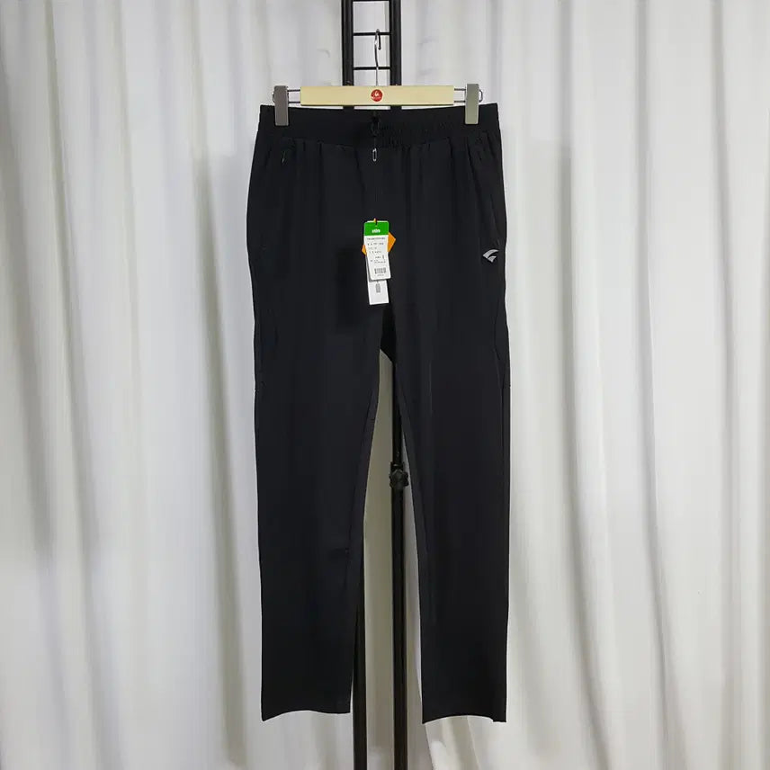 [BUNJANG] Bito Badminton Training Top & Bottom Set / 비트로 배드민턴 상의 100 트레이닝 바지 33 세트 오일장