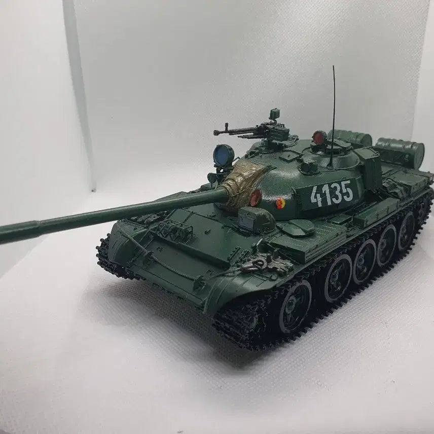 [BUNJANG] Green Tank Model / 녹색 탱크 모형