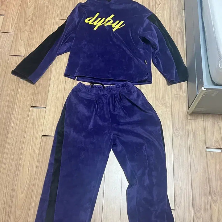 [BUNJANG] DYBY Velvet Training Set Purple Hoodie / DYBY의 벨벳 트레이닝 셋업 퍼플 후드