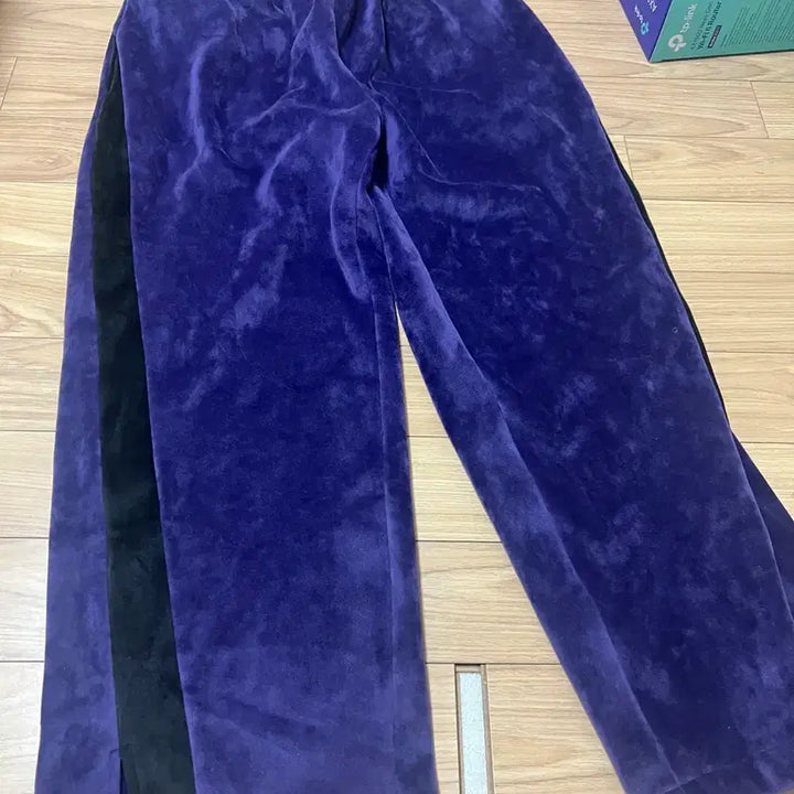 [BUNJANG] DYBY Velvet Training Set Purple Hoodie / DYBY의 벨벳 트레이닝 셋업 퍼플 후드