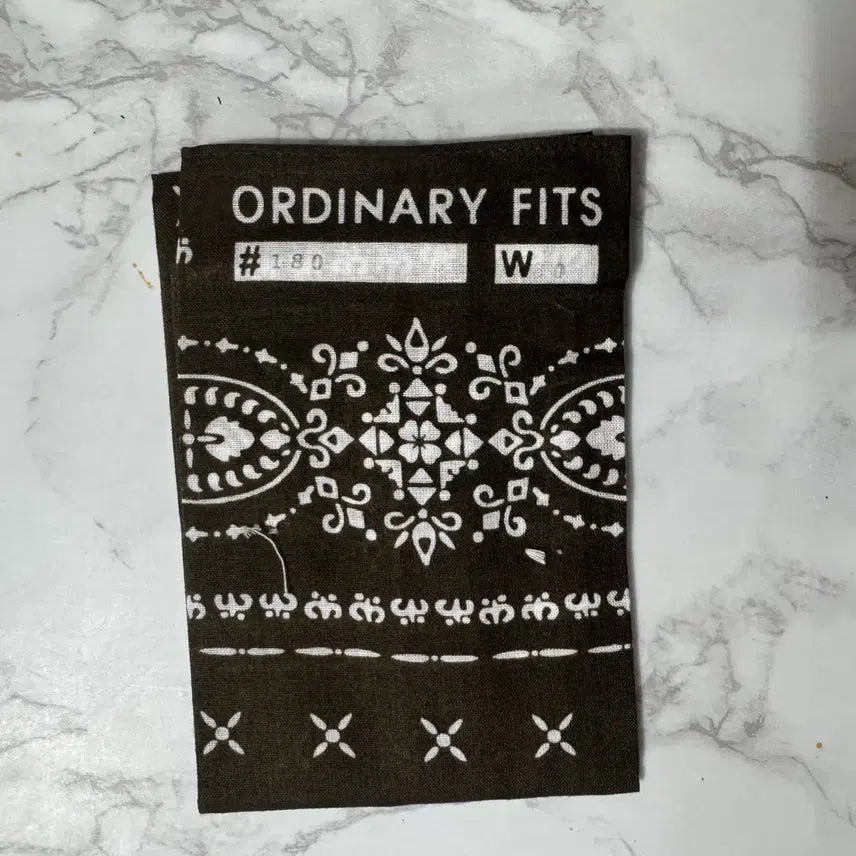 [BUNJANG] Ordinary Fits Patterned Scarf / 오디너리핏츠 스카프 ordinary fits