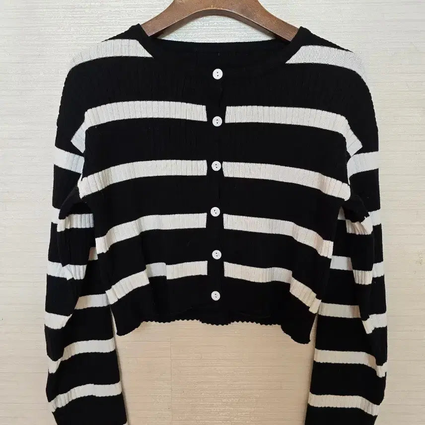 [BUNJANG] Striped Cardigan / 단가라 가디건