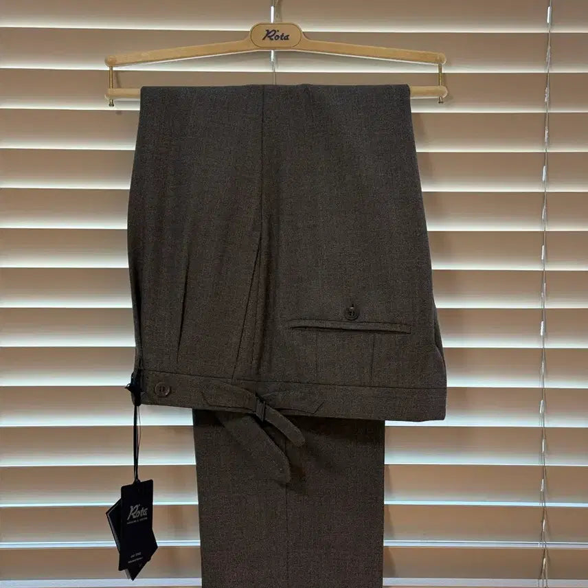 [BUNJANG] Rota Fresco Medium Gray Pants / 로타 rota 프레스코 원단 미디엄 그레이 팬츠 52