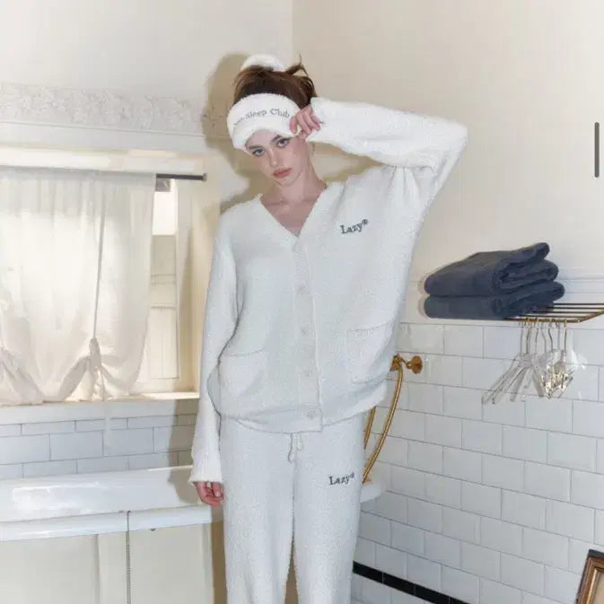 [BUNJANG] Lazy J Fluffy Setup Navy Suit / 레이지지 플러피 셋업 네이비