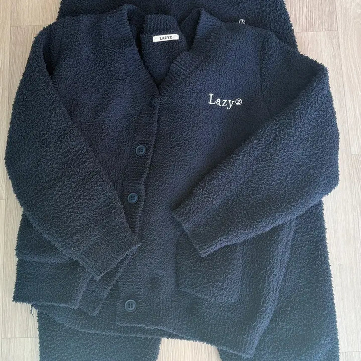 [BUNJANG] Lazy J Fluffy Setup Navy Suit / 레이지지 플러피 셋업 네이비