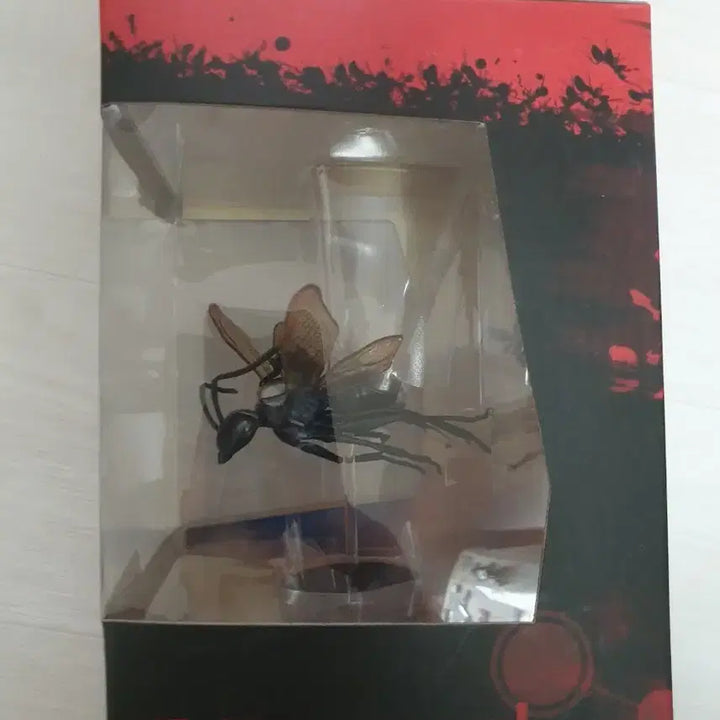 [BUNJANG] Hot Toys Ant-Man Miniature Figure Toy / 마블 레전드 시리즈 앤트맨 피규어 핫토이 개미 미니어처 장난감