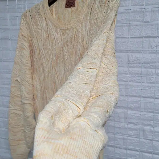 [BUNJANG] Vintage Knitpia Italian Cable Knit Sweater / [100]VINTAGE니트피아 이태리메이드 살구베이지 케이블니트 100