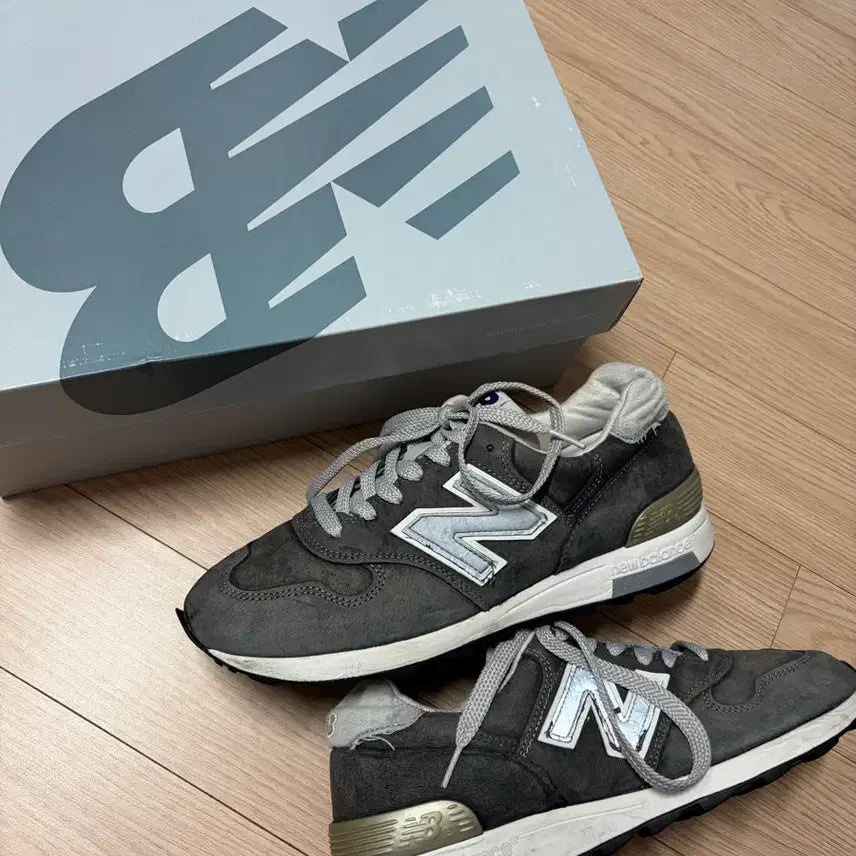 [BUNJANG] New Balance 1400 J.Crew Navy Sneakers / 뉴발란스 1400 제이크루 네이비 사이즈260