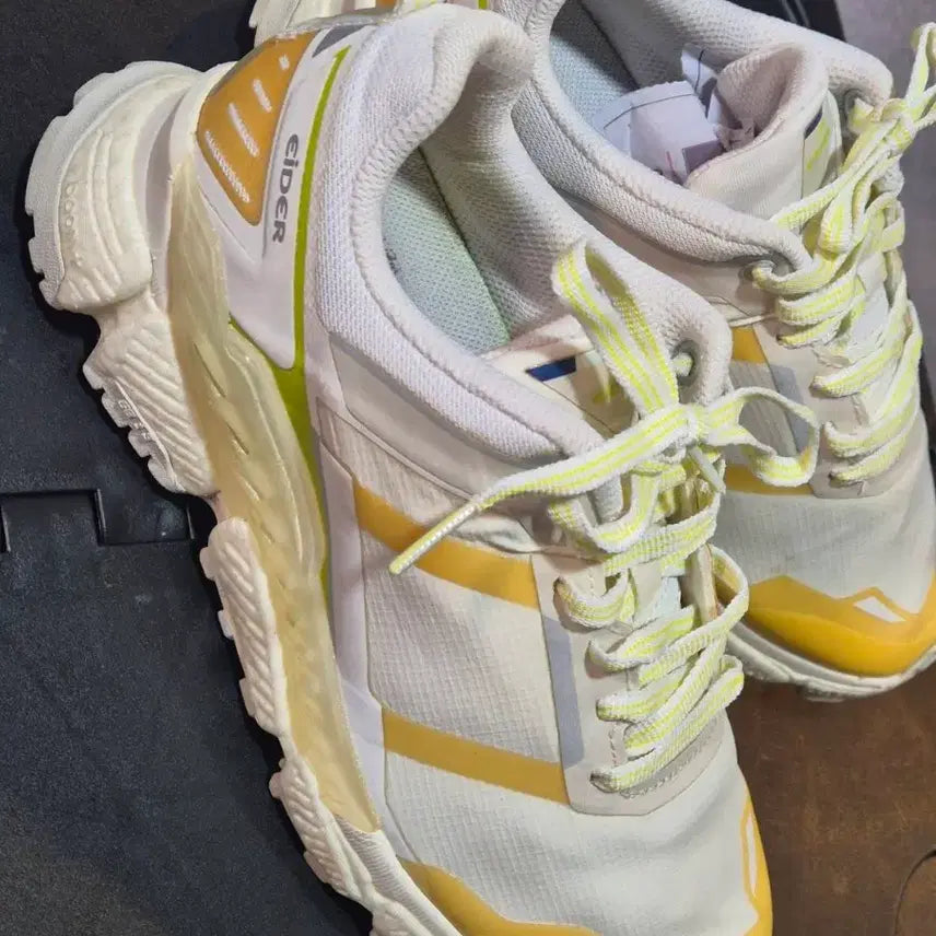 [BUNJANG] Aider Fandom Challenge Trekking Shoes / 아이더 팬덤 첼린지  트레킹 운동화