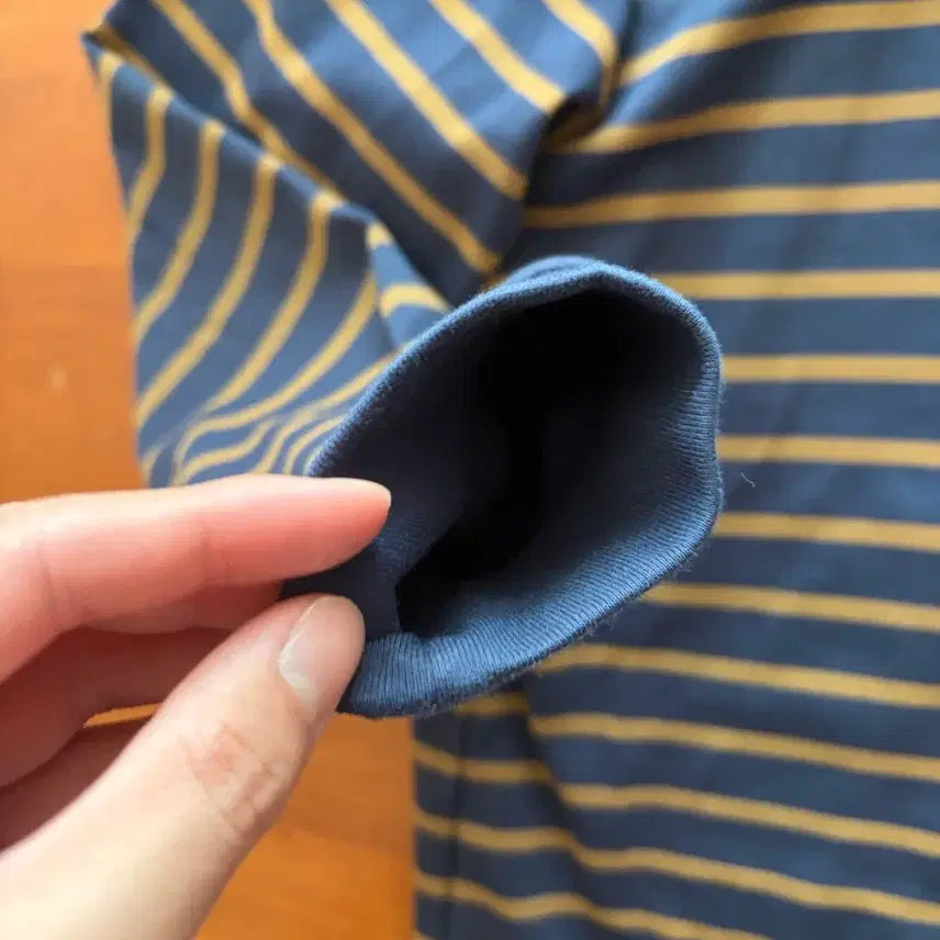 [BUNJANG] Uniqlo Men's Navy Striped Long Sleeve T-shirt / 유니클로 롱슬리브