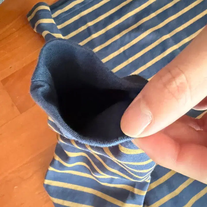 [BUNJANG] Uniqlo Men's Navy Striped Long Sleeve T-shirt / 유니클로 롱슬리브