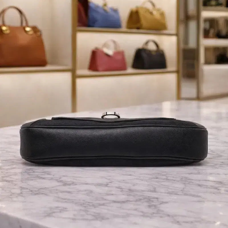 [BUNJANG] Ferragamo Gancini Tote Bag / [S급] 페레가모 간치니 토트백 판매합니다!!!