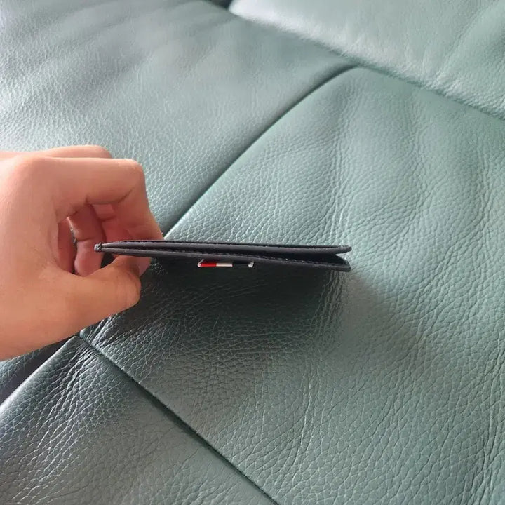 [BUNJANG] Thom Browne Pebble Grain Leather Card Holder / 톰브라운 페블 그레인 레더 스트라이프 노트 컴파트먼트 카드 홀더 블랙