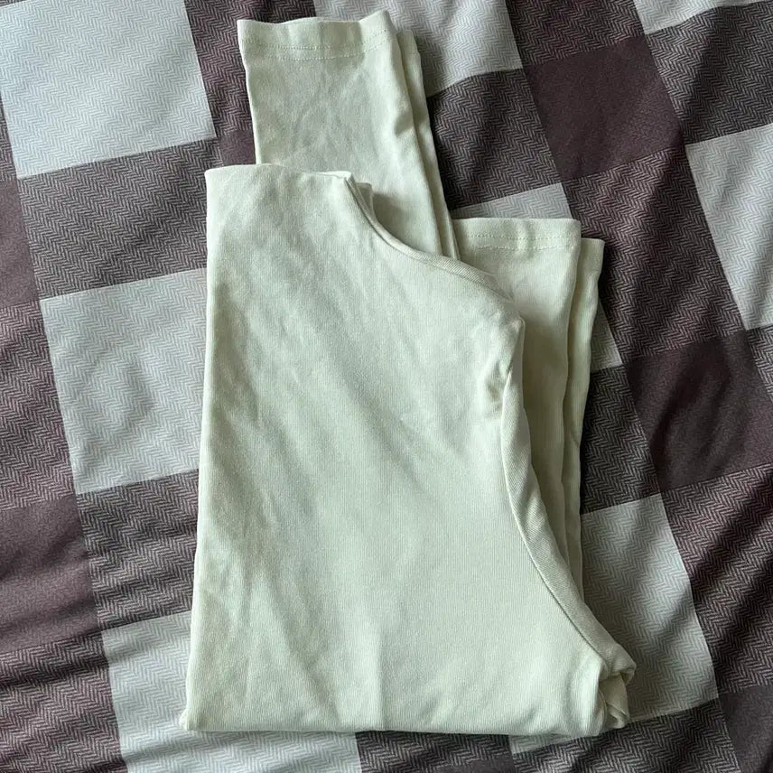 [BUNJANG] Ivory Half Turtleneck Top / 아이보리 반폴라티 새상품