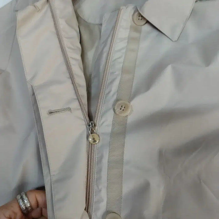 [BUNJANG] Hooded Trench Coat Beige 100 Size / 후드 트렌치 코트 베이지100사이즈봄가을  62216