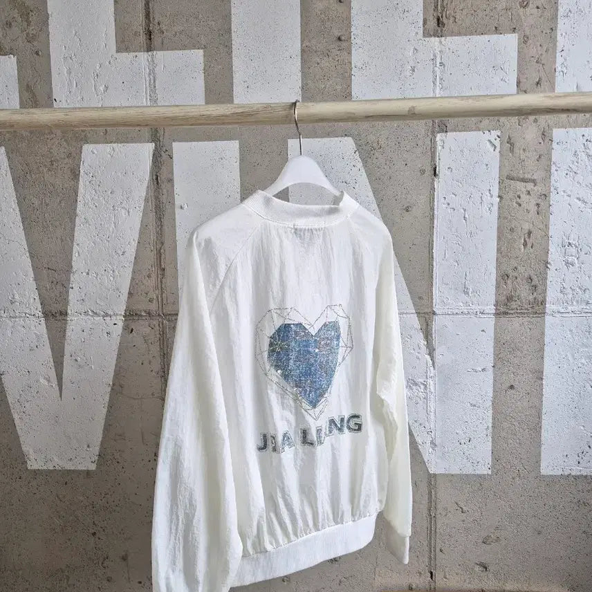 [BUNJANG] Mielro Lightweight Heart Detail Jacket / 미엘로 바스락 점퍼